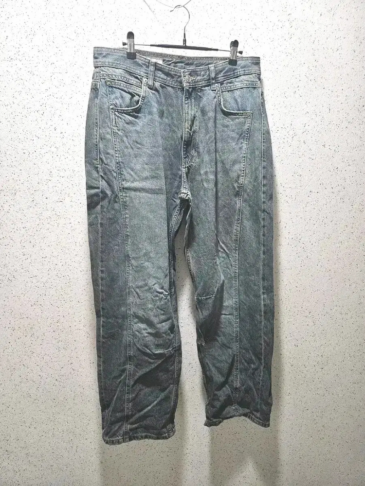 32) 자라 릴렉스핏 스티치 진 32 중청워싱 6045 303 이미지