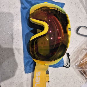 살로몬 고글 파우치 포함 저렴하게 판매