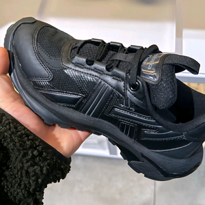 오니츠카타이거 TIGTRAIL 티그트레일 1183C612 블랙/베이지 팝니다. 아식스 나이키 살로몬