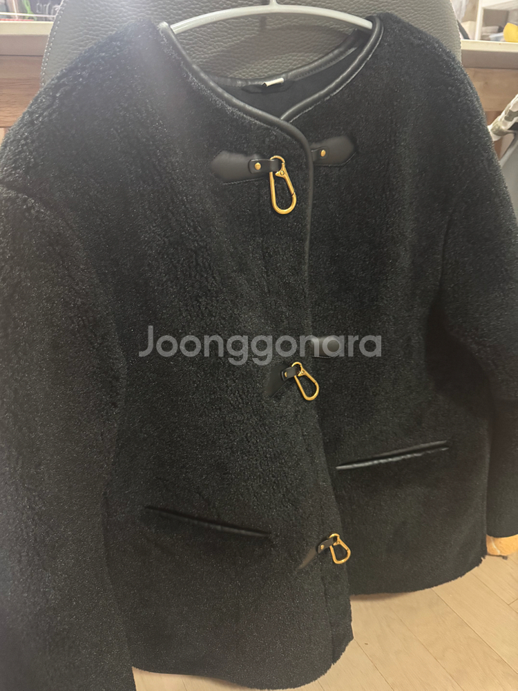 M&S 페이크퍼 버클 트림 코트--2