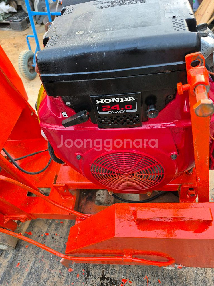혼다 도로컷팅기 24마력--6