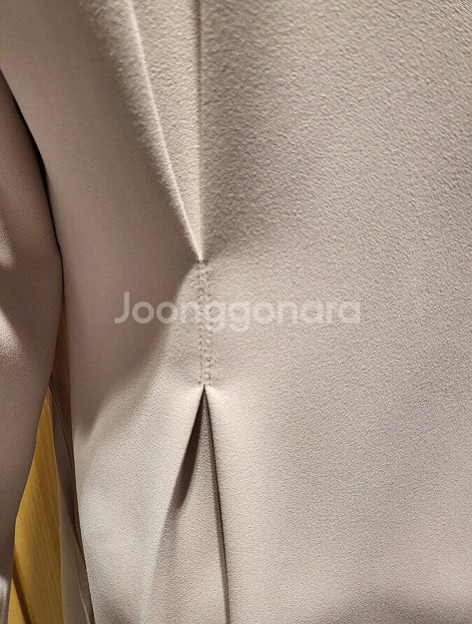 트위 스퀘어넥 핀턱 버튼 원피스--4