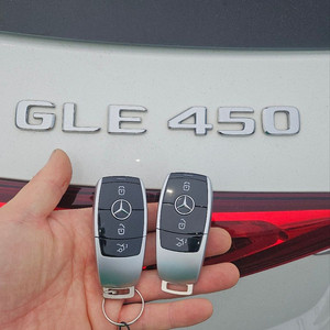 [벤츠 GLE450 22년식] 신형키 2개 복사 + 근접도어 기능 활성화 작업 완료 (인천시 중구 출장) 이미지