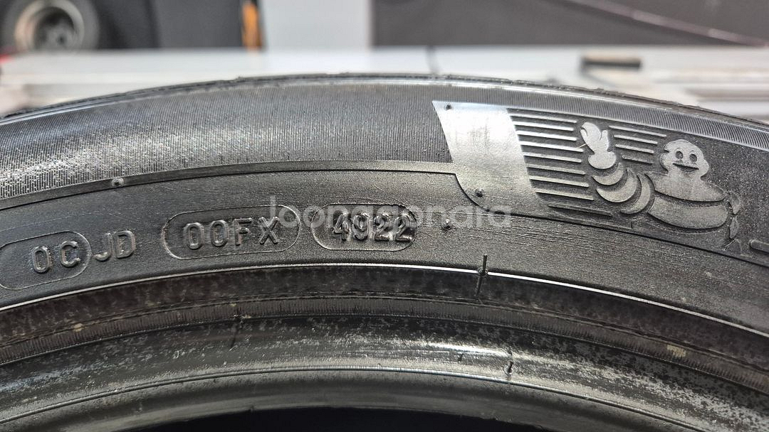 중고 타이어 245 50 20 미쉐린 프라이머시투어AS 2455020--7