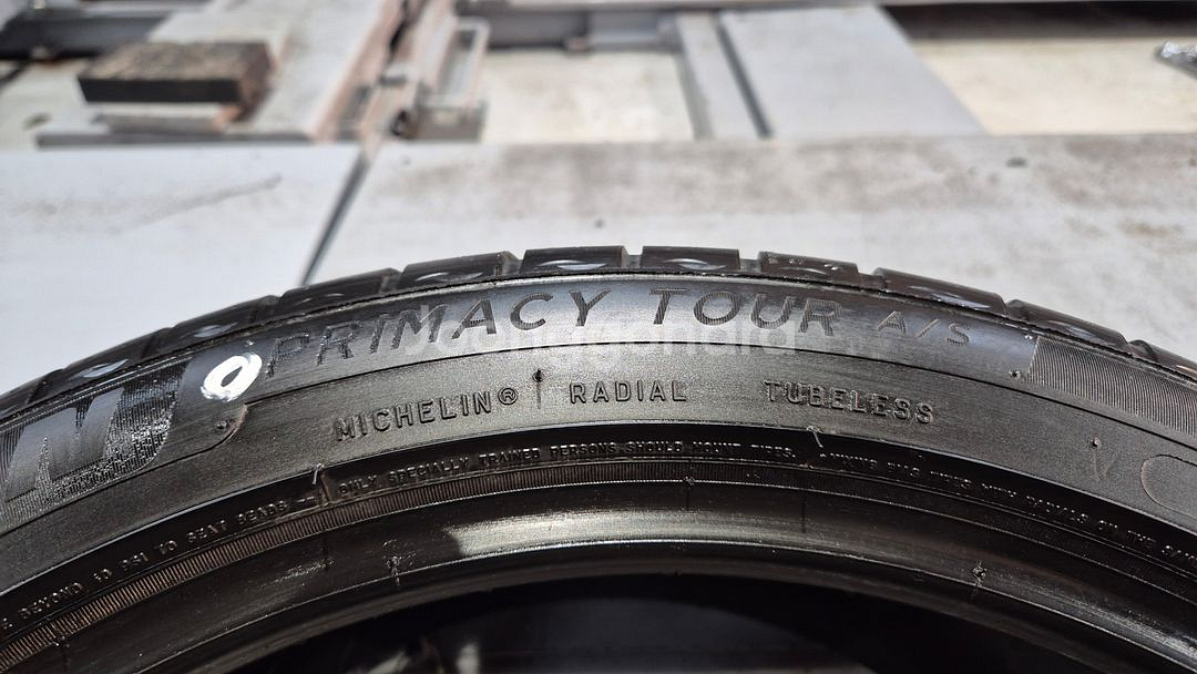 중고 타이어 245 40 19 미쉐린 프라이머시투어AS 2454019--4