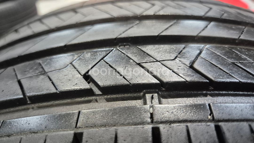 중고 타이어 235 45 18 한국 타이어 키너지EX 2354518--1