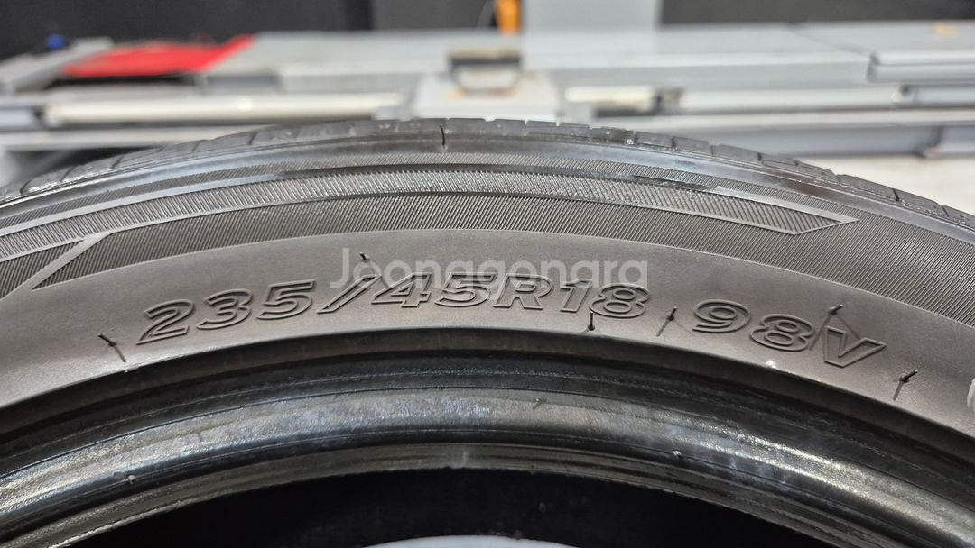 중고 타이어 235 45 18 한국 타이어 키너지EX 2354518--4