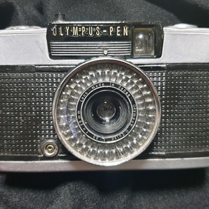 올림푸스 펜 ee3 팝니다 셔터작동잘됩니다