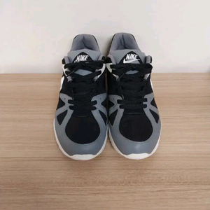 남성 나이키 에어 스트럭처 블랙 운동화 (285)