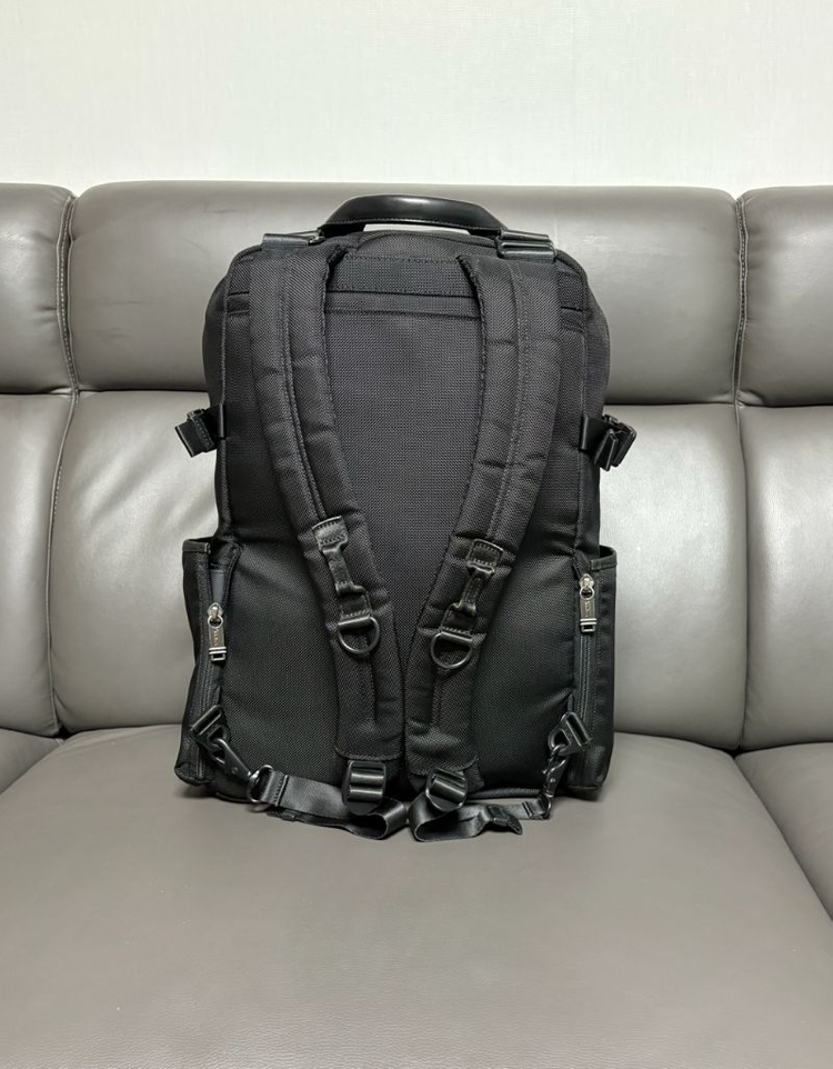 정품.투미르준백팩(블랙.상태깨끗좋음--3