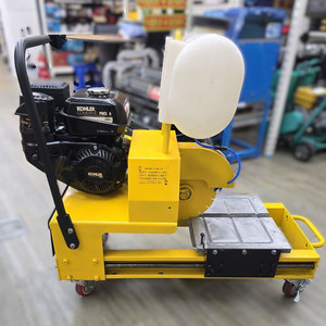 진열상품 새상품 보도블럭 절단기/ 엔진식 콘크리트·석재 웻톱 절단기 /코알라 엔진 장착