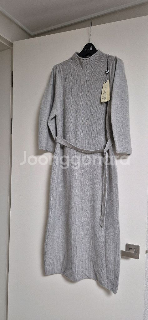 듀엘 폭스블렌드 니트원피스ㅡ새상품--1