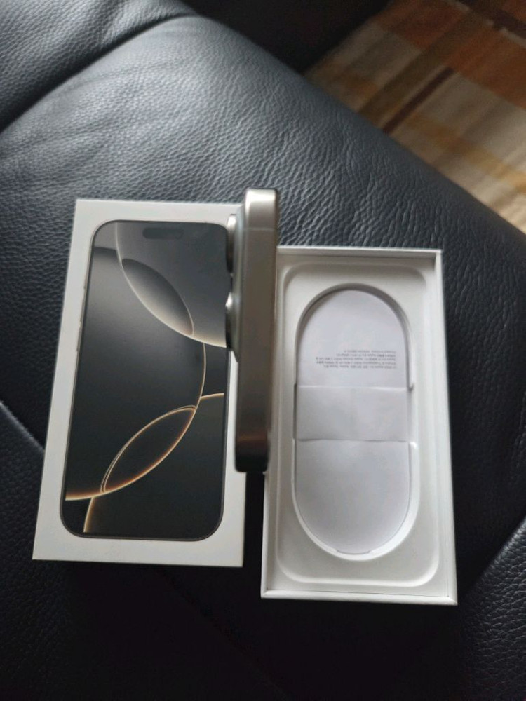 아이폰16프로256G 내주럴티타늄--4