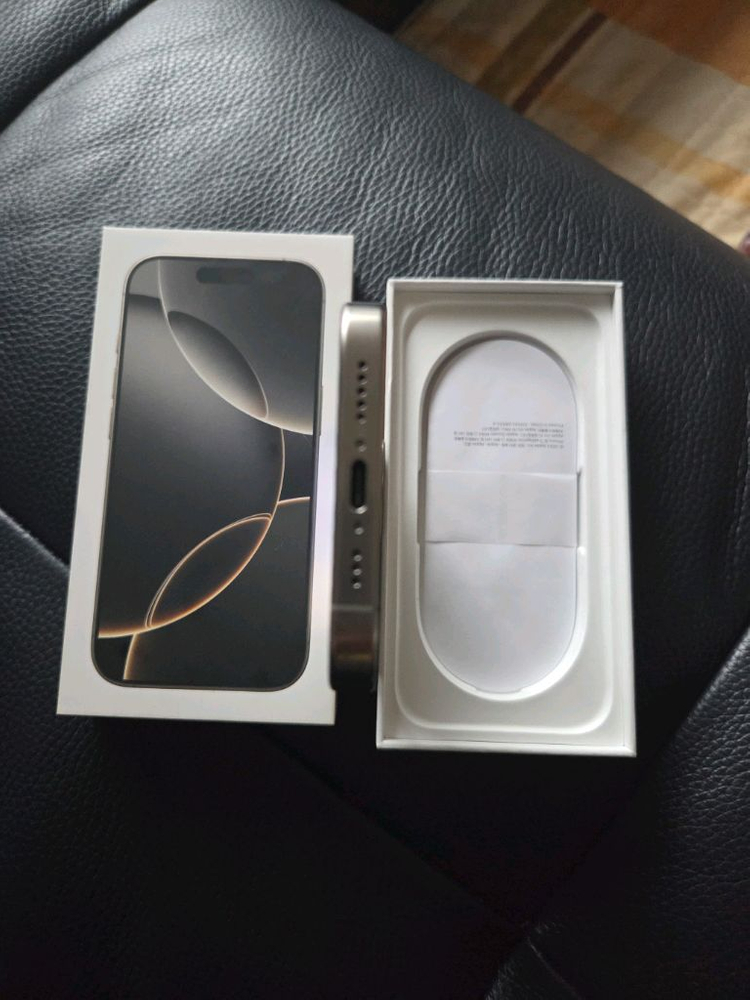 아이폰16프로256G 내주럴티타늄--6