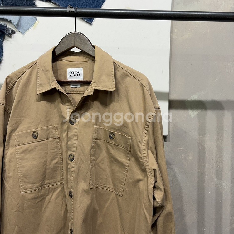 (110) 자라 ZARA 캐주얼 릴렉스드핏 투포켓 셔츠 남방--2