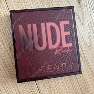 후다뷰티 리치 누드 옵세션 아이섀도우 팔레트