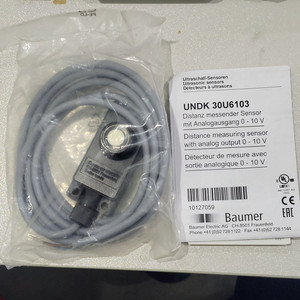 바우머 초음파 레벨 측정 센서 UNDK 30U6103 팝니다.