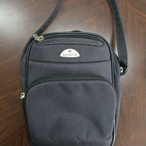 샘소나이트 크로스백