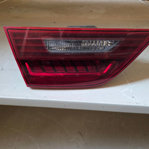 올뉴k7 트렁크후미등/운전석 판매합니다. 이미지