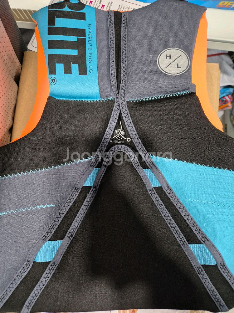 하이퍼라이트 아동용 구명조끼입니다택 달린 새상품입니다.--1