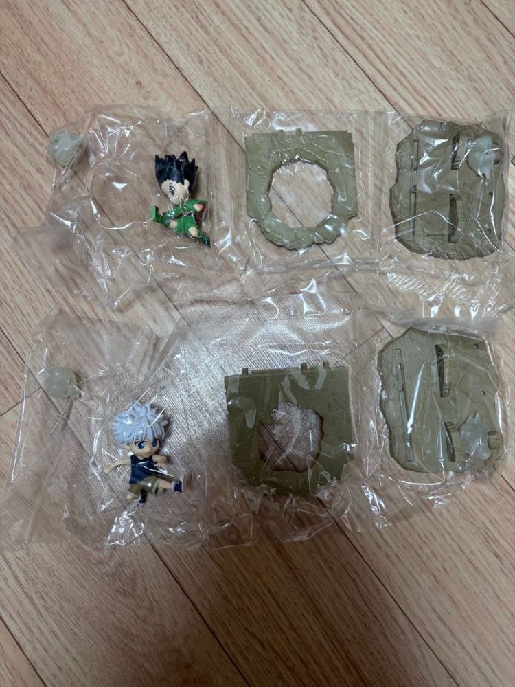 헌터헌터 데스크탑 리멘트 곤,키르아,노부나가 피규어 일괄 팝니다--1