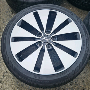 기아 K5 18인치 불판휠타이어 한대분 판매