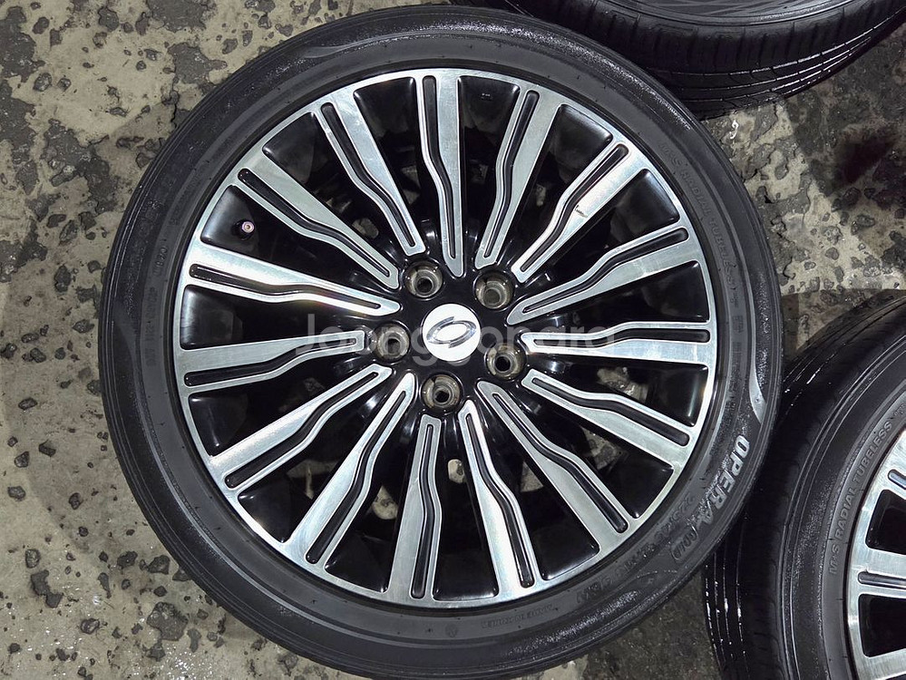 올뉴sm7 노바 18인치휠타이어 2254518 셋트 pcd114.3 팝니다--2