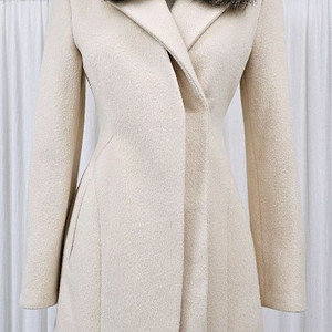 온앤온 양모코트 앙고라(라마)여성코트 라쿤퍼 모직코트