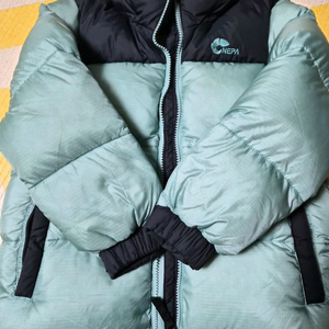 네파키즈패딩 120