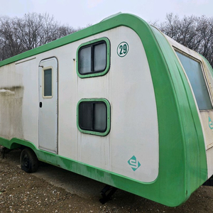 캠핑 카라반 트레일러