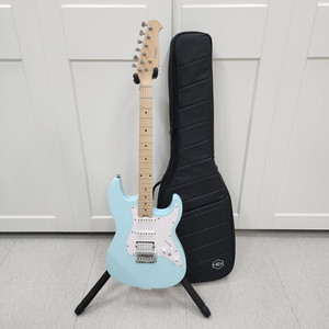 헥스 프로토타입 스트랫 일렉기타 E100 V2 PBL