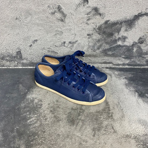 캠퍼 스니커즈 250