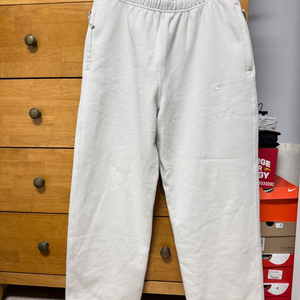 나이키 NSW 스우시 오픈 헴 플리스 팬츠 판매합니다
