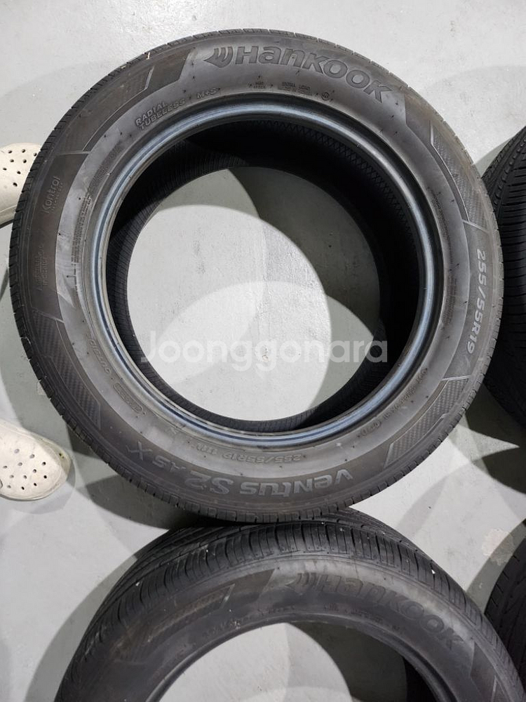 타이어 255/55R/19 4개--1