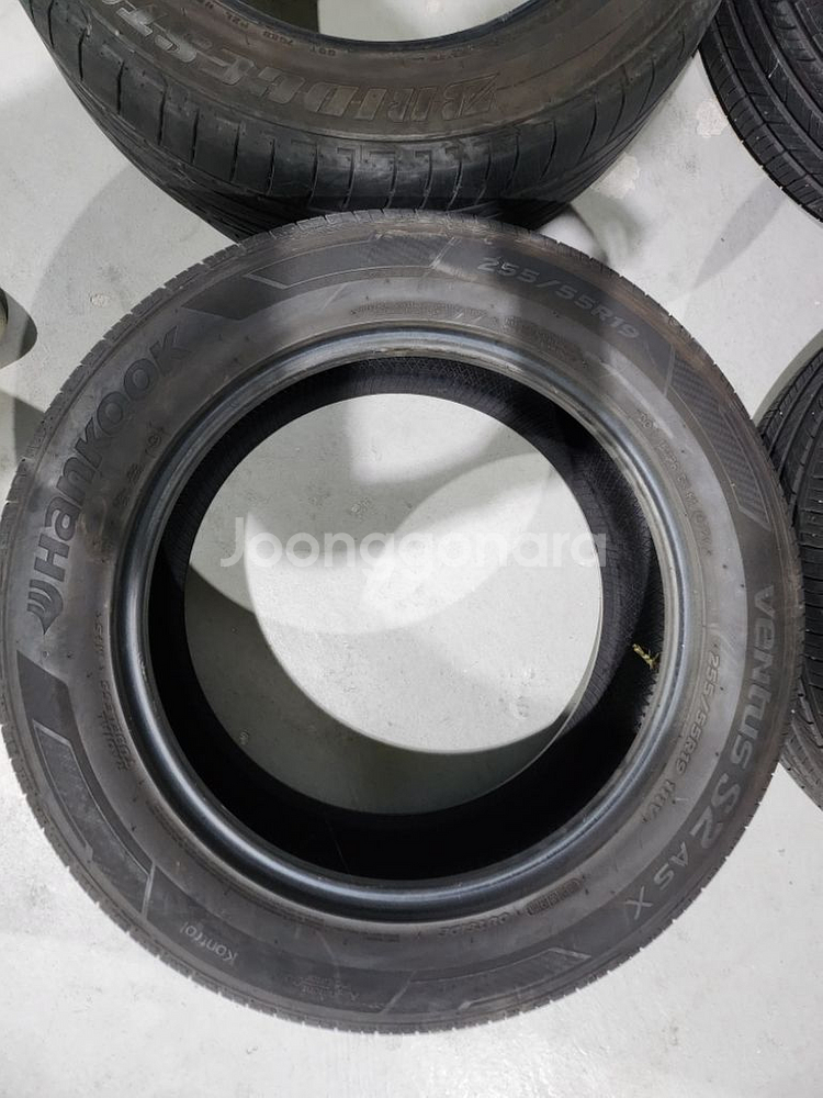타이어 255/55R/19 4개--4