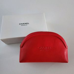 샤넬뷰티 레드 파우치