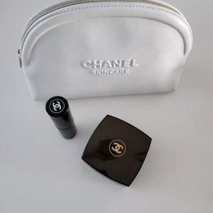 샤넬뷰티 화이트 파우치