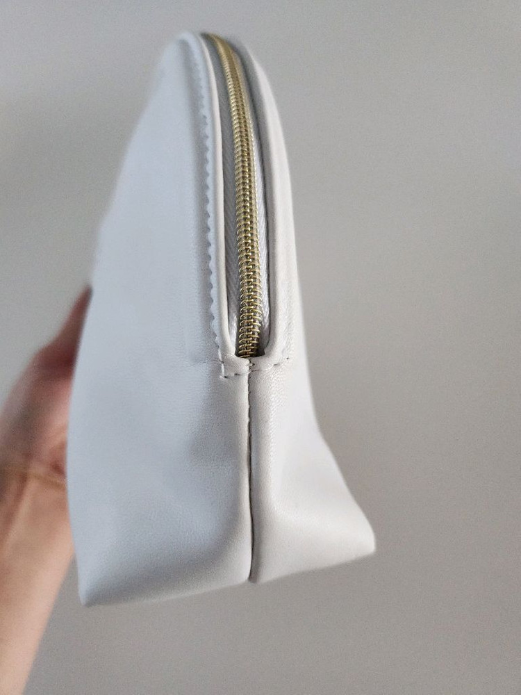 샤넬뷰티 화이트 파우치--2