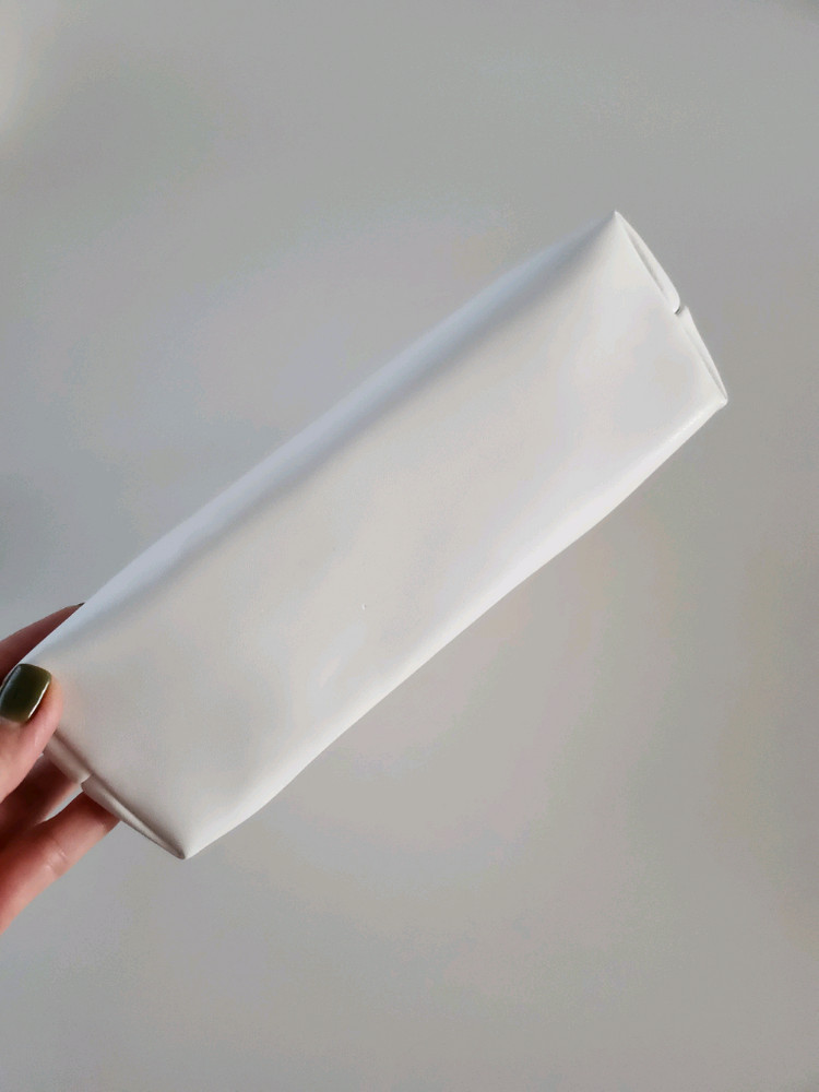 샤넬뷰티 화이트 파우치--4