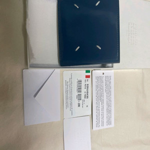 메종 마르지엘라 포스티치 반지갑 S35UI0435