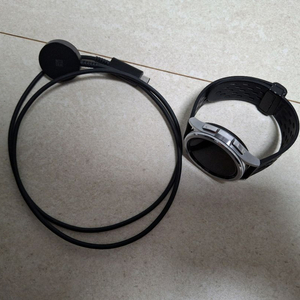 갤럭시워치6 클래식 43mm 팝니다