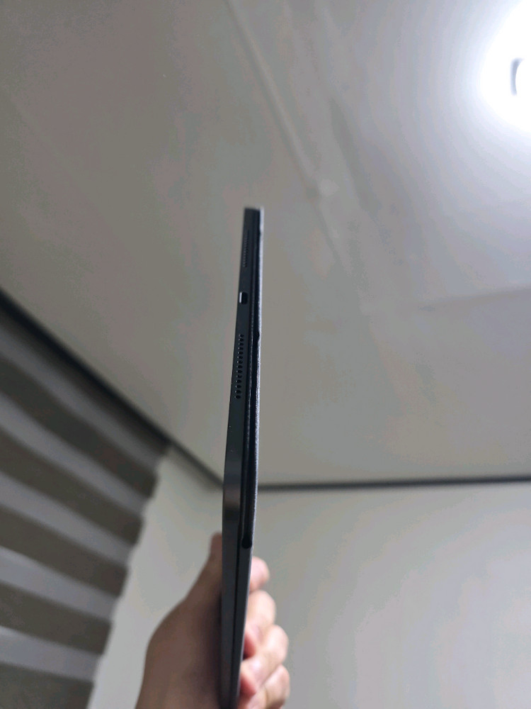 아이패드 프로 M4 11인치 256GB 스페이스 블랙 애플케어 애플펜슬팝니다.--1