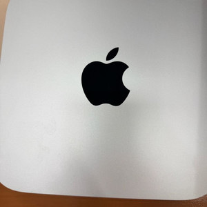 맥미니 m2 램16 512g 팝니다