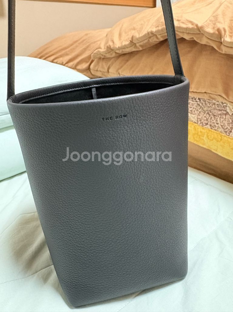 더 로우 파크백 스몰 레더백--4