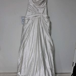 화이트 실크 본식 롱 웨딩드레스(대여비용으로 구입하세요)