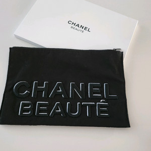 샤넬 뷰티 빅파우치