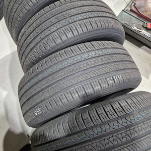 265 55 19 피렐리 스콜피온 제로 임판 타이어 팝니다