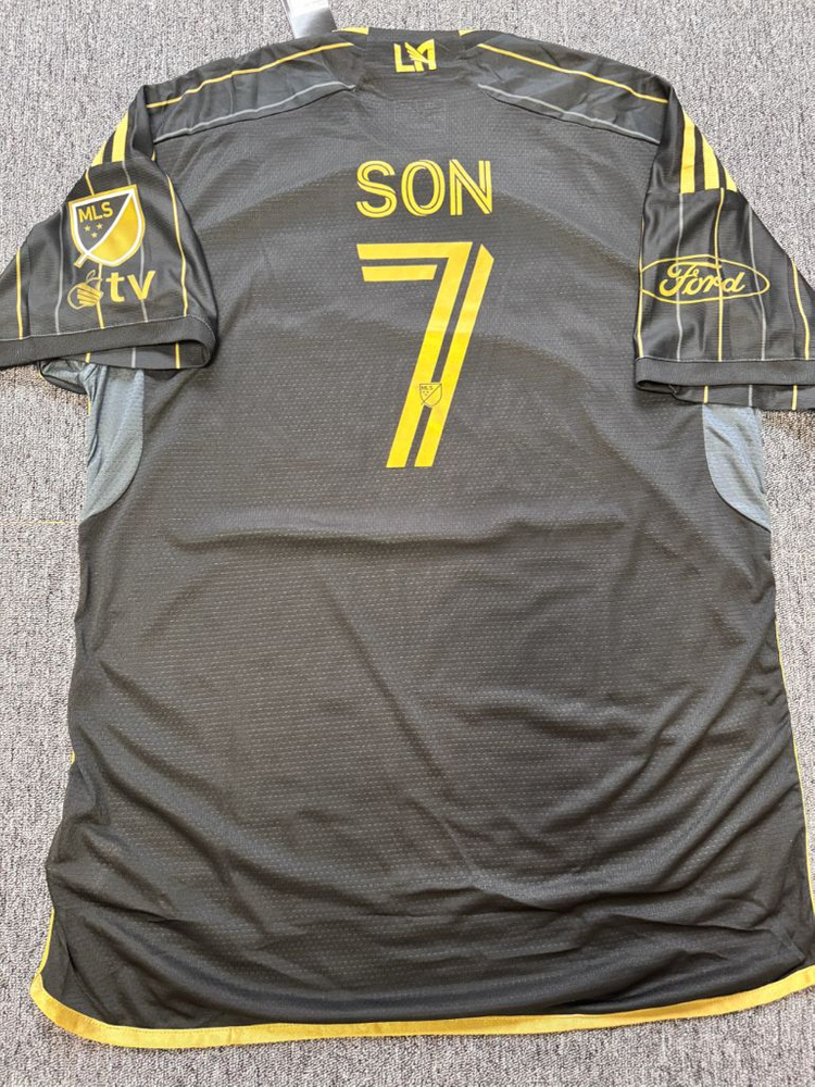 25-26 리버풀 유니폼 비르츠 벨링엄 손흥민 이강인 김민재 음바페 호날두 첼시 아스날 리버풀 레알 맨유 맨시티 이미지