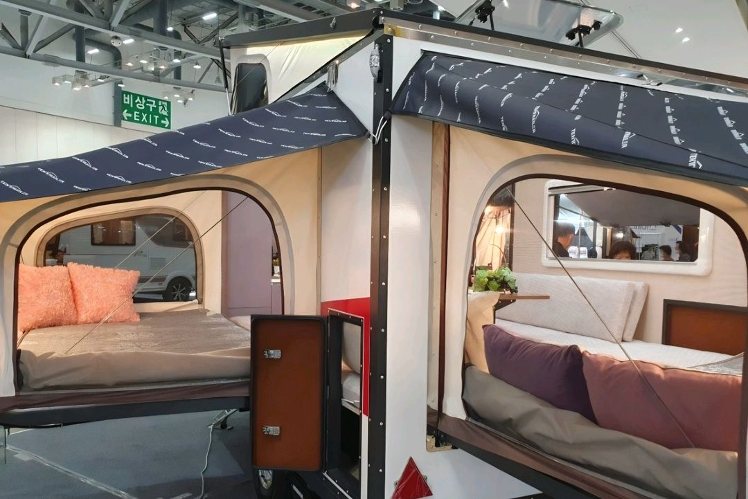 텐트레일러 캠핑 카라반 트레일러 이미지