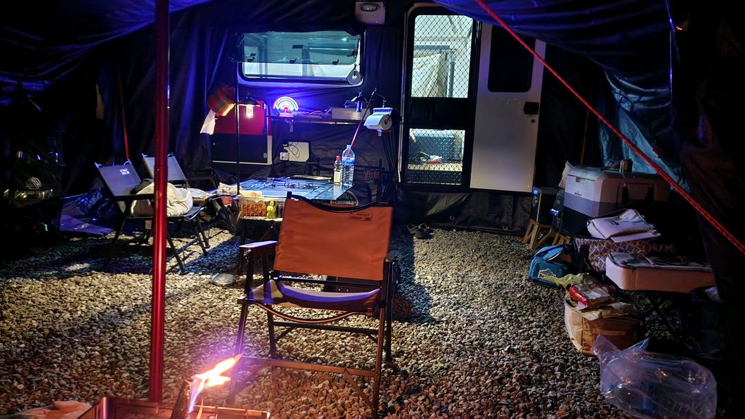 텐트레일러 캠핑 카라반 트레일러 이미지